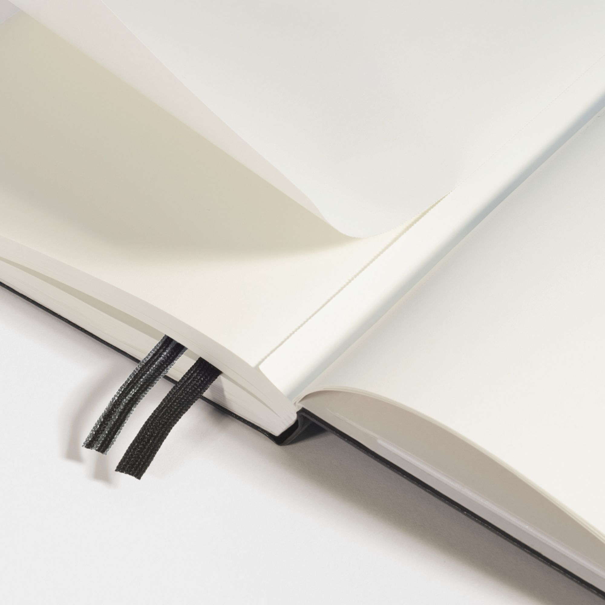 Leuchtturm1917 Navy Softcover Composition Dotted Journal - Image 4