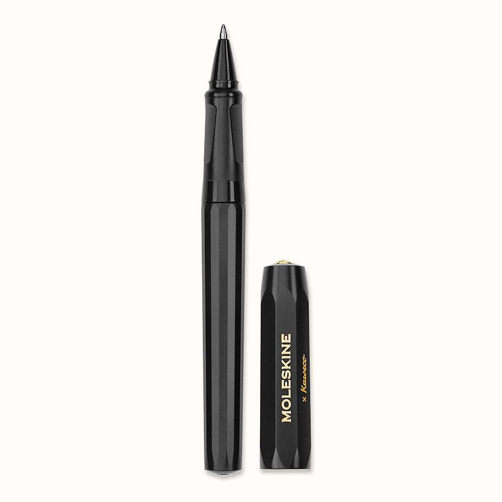 Moleskine Kaweco Ballpoint Pen. Black. Medium Point (0.7 MM). Blue Ink