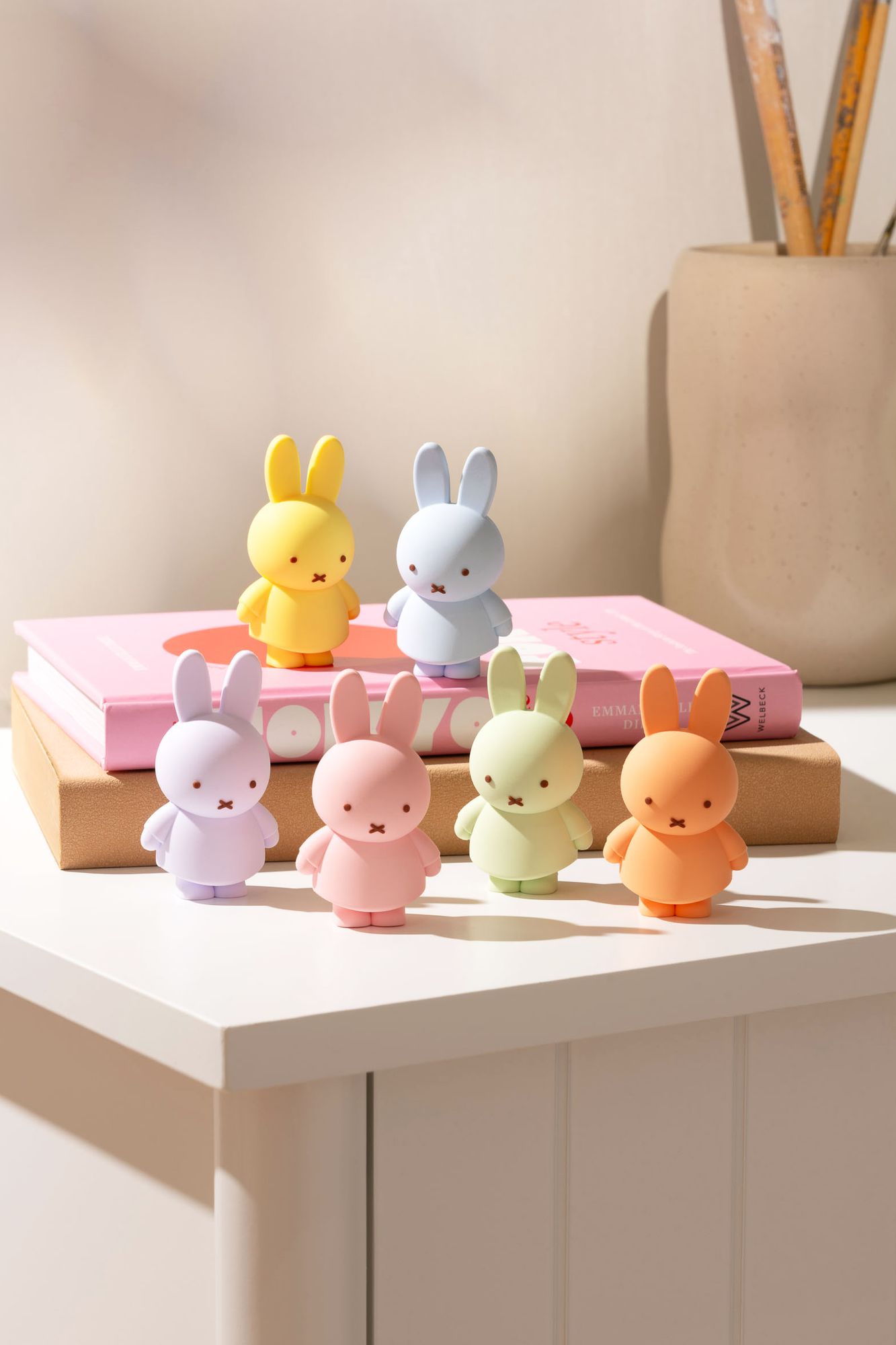 Smoko Miffy Goes Pastel Blind Box Figure - Image 2