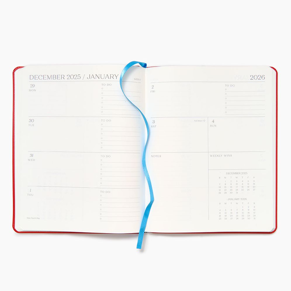 2025-2026 Paper Source Red Leather 18-Month Weekly Desk Planner - Image 4