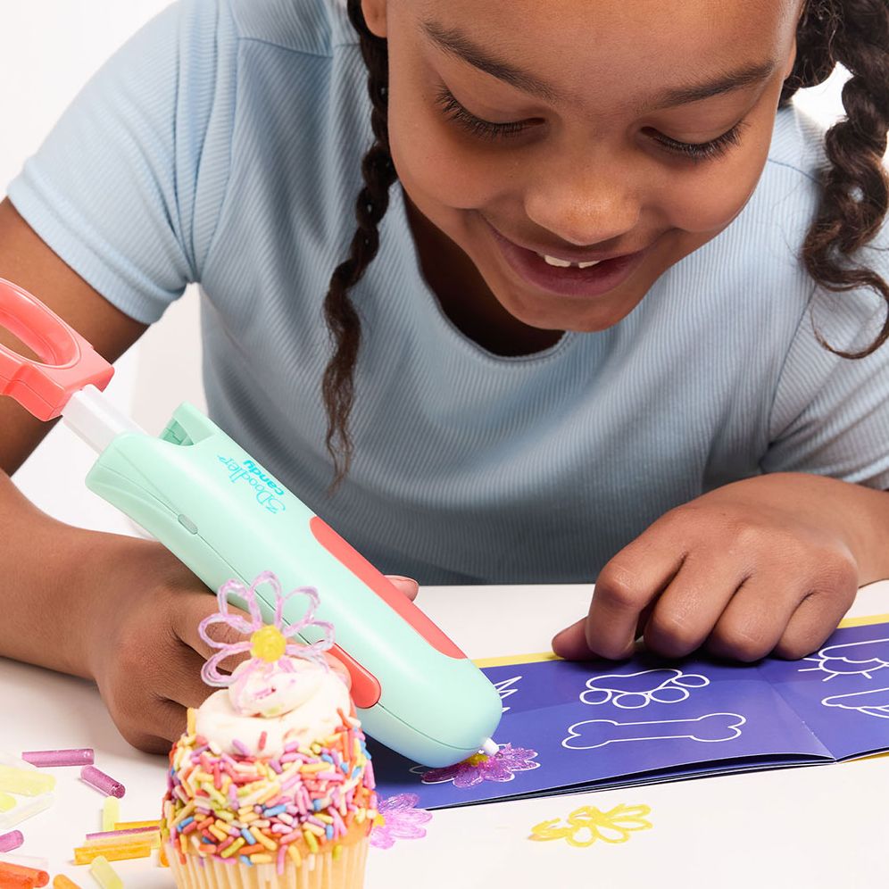3Doodler Candy 3D Pen Set for Kids. Create with Real Candy You Can Eat. Easy to Use. Activity Guide and Refill Candy Included. Boys & Girls Ages 6+ - Image 3